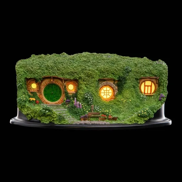 bag_end_illuminated_weta